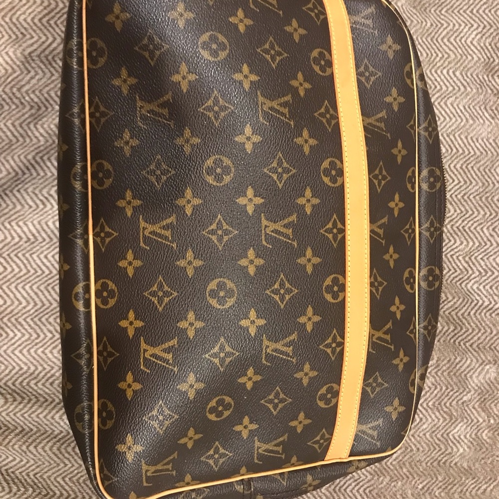 Louis Vuitton Reporter Bag ~  VERY CLEAN
